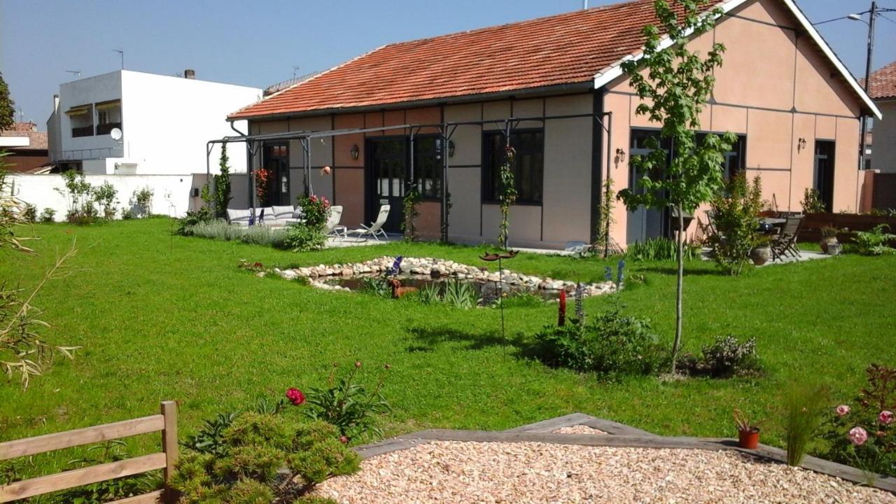 Bed and Breakfast L Atelier Casteljaloux Zewnętrze zdjęcie