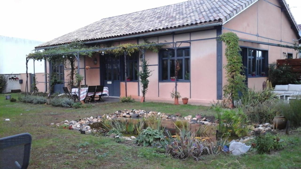 Bed and Breakfast L Atelier Casteljaloux Zewnętrze zdjęcie