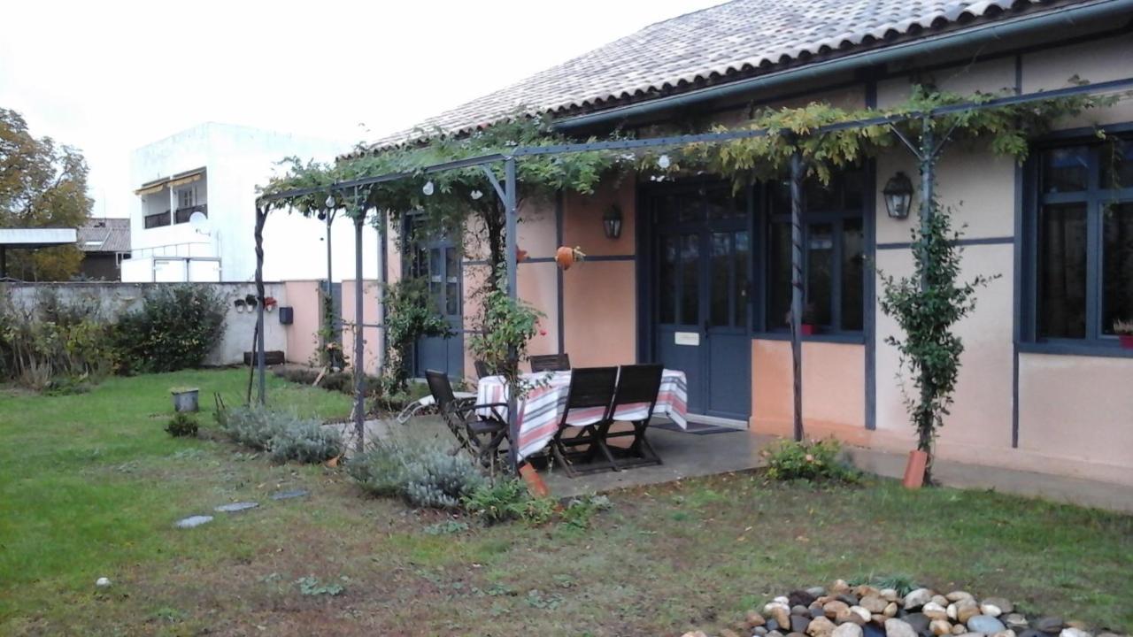 Bed and Breakfast L Atelier Casteljaloux Zewnętrze zdjęcie